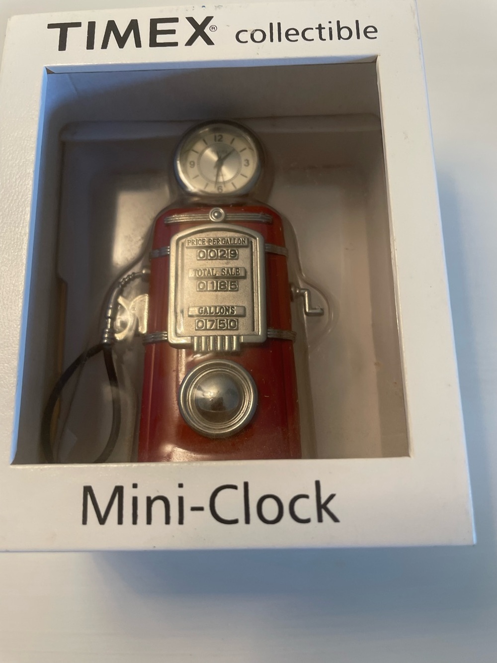 Timex Gas Pump Mini Desk Clock
Quartz New in Package / Papers Vintage